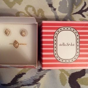 Stella & Dot Earring and Ring Set